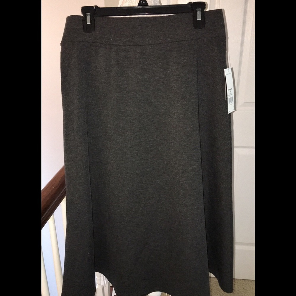 NWT Dana Bachman skirt in charcoal Medium